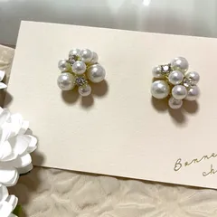 大ぶり可愛い　パールデザイン　ピアス