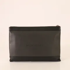 極美品 バレンシアガ ネイビークリップ M パンチング ロゴ 37373 レザー セカンドバッグ クラッチ 通勤 ビジネス メンズ GGT 0830-T4【中古】のサムネイル