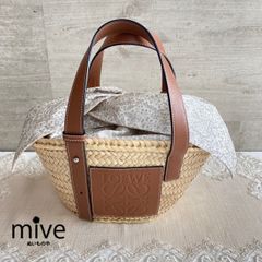 ロエベ　カゴバッグ　巾着付き LOEWE - 未使用 ロエベ かごバッグM＋パウラズイビザ 巾着ポーチ