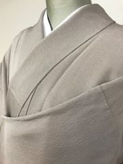 夏物 絽の色無地（薄い灰紫）裄65 一つ紋入 正絹美品 - メルカリ