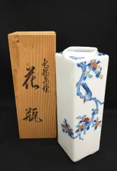 鍋島焼　色鍋島　七代　小笠原藤右衛門作　牡丹文　筒花瓶　共箱　M　R6701B 鍋島 | 畑萬陶苑 ONLINE SHOP