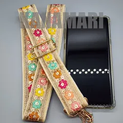 [085]インド刺繍リボンのスマホ用ショルダーストラップ（ベージュ系、金具：ゴールド系）、ハンドメイド