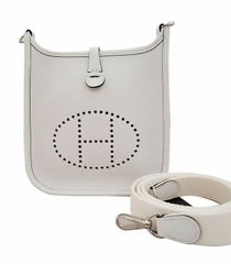 【新品】エルメス HERMES エヴリンTPM 16　アマゾン　トリヨン　ニューホワイト　B刻印　SV金具