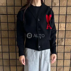 ★2024秋冬入荷★ AMI PARIS アミ パリス BFUKC002 Vネック カーディガン ローゲージニット ハートロゴ刺繍 長袖 ブラック   レディース