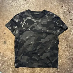 2025年最新】ヴァレンティノ スタッズ tシャツの人気アイテム