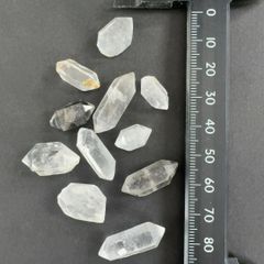 【E30688】まとめ売り チベットの水晶 両錐 石墨 天然石 鉱物 パワーストーン チベット産 水晶 原石