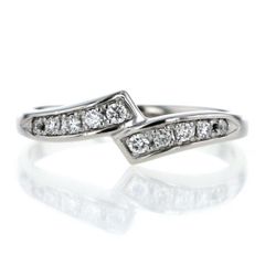 Pt900 プラチナ リング ダイヤモンド 0.10ct ラウンド ひねり腕 巻き付き 抱き合わせ シンプル 指輪 6.5号【新品仕上済】【zz】【中古】