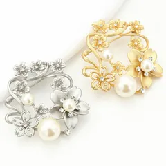 ブローチ レディース マットな桜リースブローチ パール ストーン 艶消し さくら 五弁花 チェリーブロッサム 大きめ りぼん フォーマル スーツ 大人可愛い かわいい 入学式 卒業式 パーティー 誕生日 プレゼント ギフト メール便 送料無料 秋冬 大人気