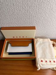 MARNI フラップ式カードケース