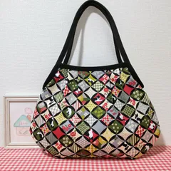 グラニーバッグ（和柄＊ハチワレ福猫＊レッド✕グリーン）