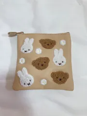 【在庫処分セール】ミッフィーとボリスの刺繍がとてもかわいいスクエアポーチ