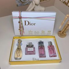 ディオールの香水サンプルセット 4 ピース EDT,30ml，4本, Y-126