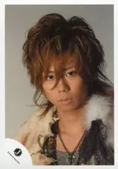 【中古】生写真(ジャニーズ) Kis-My-Ft2/北山宏光/顔アップ・衣装ベージュ・ファー・ネックレス・背景グレー/公式生写真