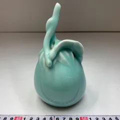 鍋島青磁　なすび置物　高さ16cm 東Y5-0412②
