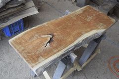 アウトレット ケンポナシ(玄圃梨)の一枚板 長さ約108cm 幅約44～44cm 厚さ約4.9cm DIY用 Z003