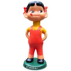 不二家 ペコちゃん貯金箱 人形 赤台 - メルカリ