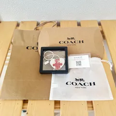 新品未使用☆COACH☆ハート☆キーリング　キーホルダー☆シグネチャーデザイン