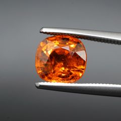 天然非加熱　モゴック産　スペサルティンガーネット(マンダリン)　2.53ct　美発色　輝き抜群　希少　一点物　AIGS鑑別書付き