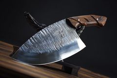 中華包丁 手打ち鍛造  万能包丁  骨切り 肉、魚、野菜などに適用