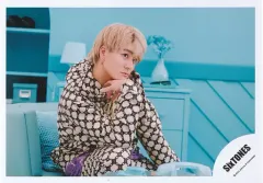 【中古】生写真(ジャニーズ) SixTONES/森本慎太郎/横型・全身/シングル「共鳴」MV＆ジャケ写オフショット/公式生写真