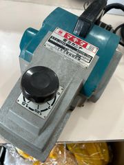 makita マキタ　電気カンナ　1806B 170mm
