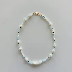 パールとビーズのネックレス