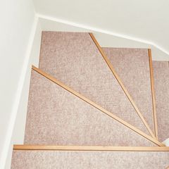 新品 萩原(Hagihara) 階段マット 踊り場付き （ベージュ約90×21cm 15枚・約90×90cm 2枚） 吸着マット 洗濯機OK カットOK 滑り止め 防音 キズ防止 日本製