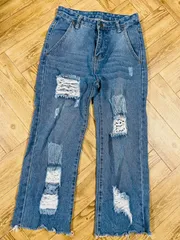 試着のみ　ダメージデニム デニムパンツ ダメージ　Sサイズ　レディース