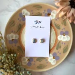 小ぶり やちむん 風 金継ぎ ライン 陶器 ピアス イヤリング ノンホールピアス 小さい シンプル 和 陶磁器 ブルー 青 緑 グリーン 水色 ライトブルー ゴールド 金