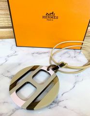 HERMES エルメス  Hエキップ ペンダント バッファローホーン ラッカー ネックレス アクセサリー ジュエリー フォーブル・パステル ベージュ ピンク レディース H057087FL22