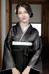 着物ジェンヌ 卒業式袴3点セット 黒 ブラック 水玉 ドット柄 袴 卒業式 二尺袖着物 大学生 小学生 レディース着物 袴セット