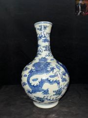 希少】緒方松右衛門 有田焼 染付 松鷹鯉鶴 花唐草地紋 特大花瓶 - メルカリ