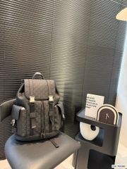 GUCCI グッチ ショルダーバッグ GG柄 総柄 キャンバス ポシェット 黒