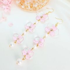 春新作✨胡蝶蘭透明花びら🌸ピアスorイヤリング✨アレルギー対応❗️オーダー可