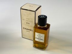 미사용품 CHANEL N°5 EAU DE TOILETTE 샤넬 넘버 5 오드 트와레 118ml 보틀 타입 상자 첨부 향수