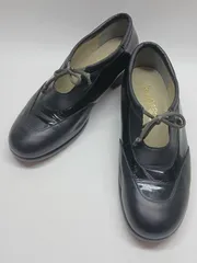 【未使用級】菊池武男の靴 パンプス クロスストラップ 23.5 黒 ローファー 未使用級】菊池武男の靴 パンプス クロスストラップ 23.5 黒