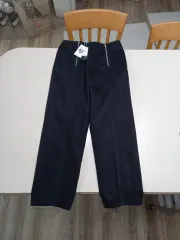 32 新品 LEISURE PROJECTS セミワイドジーンズ 黒 ー 167