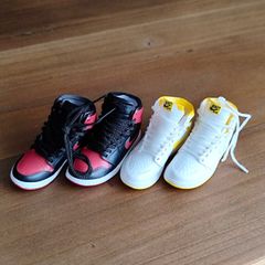 NIKE スニーカー ミニチュア 13足セット ケース付き ただ今販売中 ️‍🔥 AJ1 ミニ スニーカー コレクション