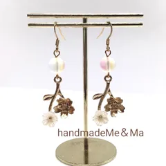 No,228 桜のピアス　和アクセサリー　ロングピアス　サージカルステンレス　フックピアス