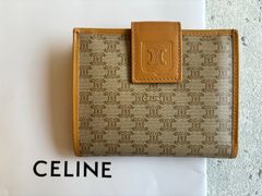 CELINE マカダムベージュ フラップトリオンフ型押し がま口財布