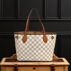 美品 ルイヴィトン Louis Vuitton ネクタイ シルク100% ライト