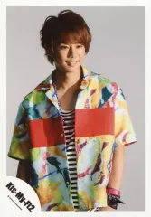 【中古】生写真(ジャニーズ) Kis-My-Ft2/北山宏光/上半身・衣装赤・緑・黄色・白・黒・ボーダー・右向き・歯見せ・背景グレー/「Sha la la☆Summer Time」PV＆ジャケ写撮影/公式生写真