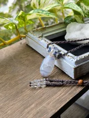 ☆水晶結晶付き☆ブルーレースアゲート☆マクラメ編みネックレス 222・マクラメネックレス