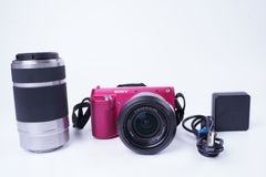 SONY α5000 ピンク ダブルズームレンズキット 動作品 - メルカリ