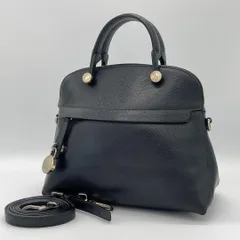 美品♡FURLA♡フルラ♡パイパーS♡レザーハンドバッグ♡2way♡ベストセラー底鋲ｘ4ショルダー