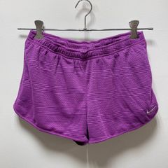 NIKE ナイキ トレーニングウェア インナー付きショートパンツ パープル