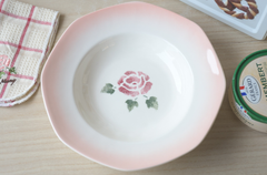 廃盤品　希少　マニー ローズ スーププレート　スープ皿  陶器  日本製 新品