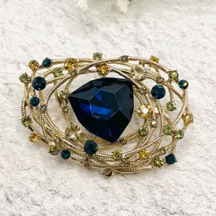 フラワー　ブローチ　 ヴィンテージ調　花　 ラインストーン　ファッション　アクセサリー　コサージュ