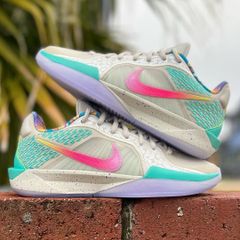 NIKE SABRINA 2 EP 'TITAN' ナイキ サブリナ 2 ウィメンズ 小さいサイズ 【WOMEN'S】 light bone/calypso-teal tint-racer pink HQ1846-001