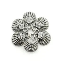 【98】貝殻模様のアンティークチャーム 6個
